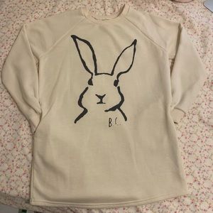 Rabbit sweatshirt with pockets